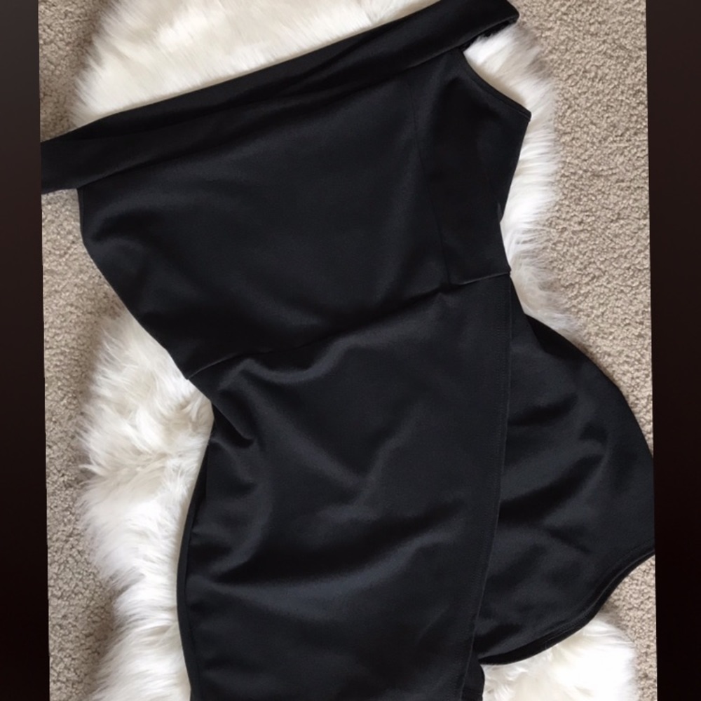 Boohoo Playsuit || Black || Size 16 US